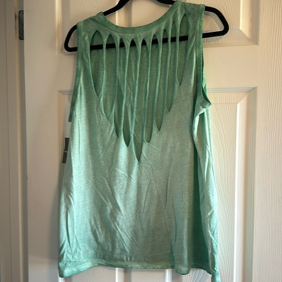 TORRID Aqua Tank Top with Back Cut Outs - NWT - Picture 1 of 3